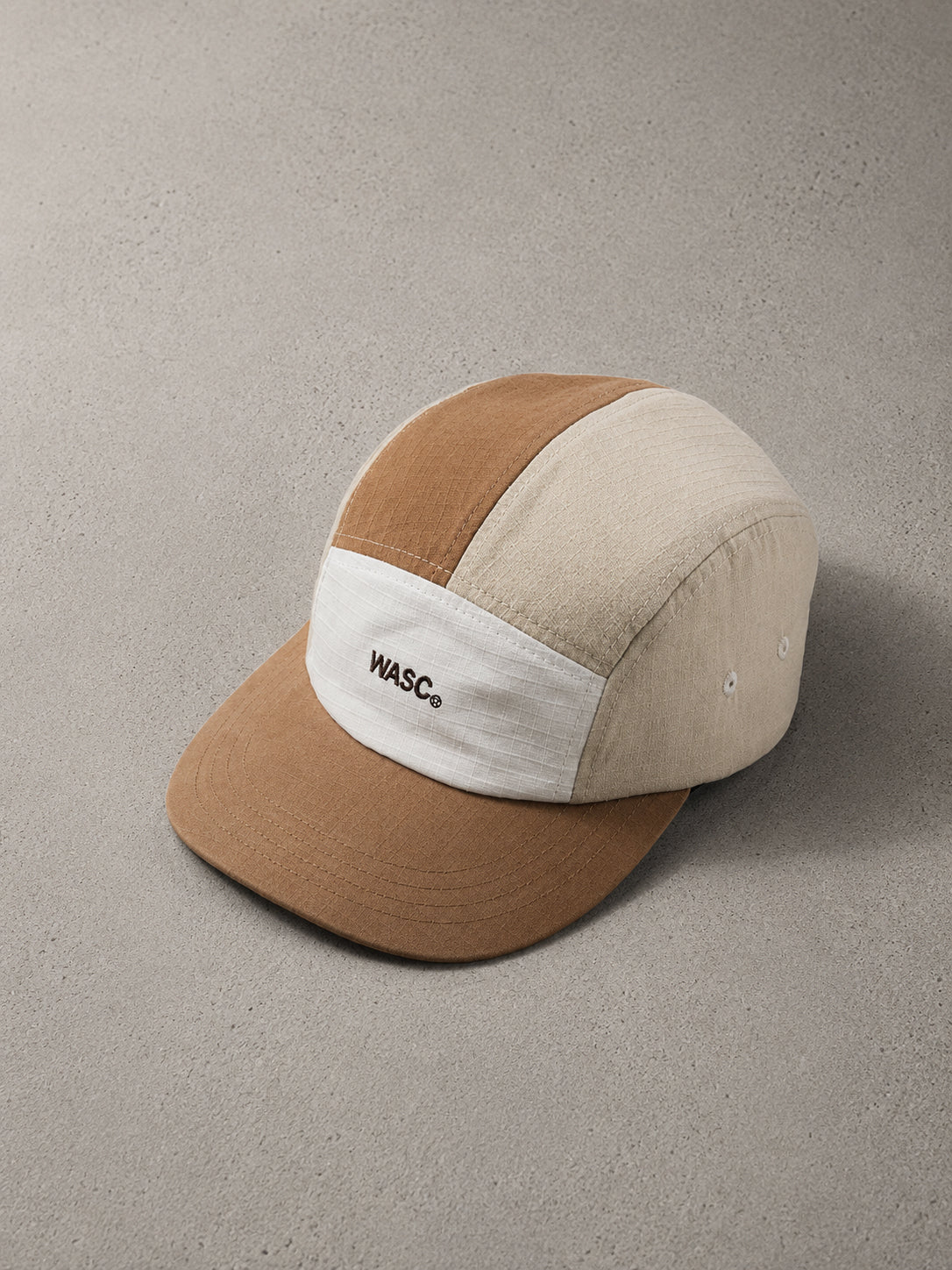 Caps